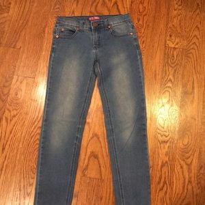 aqua Bloomingdales brand